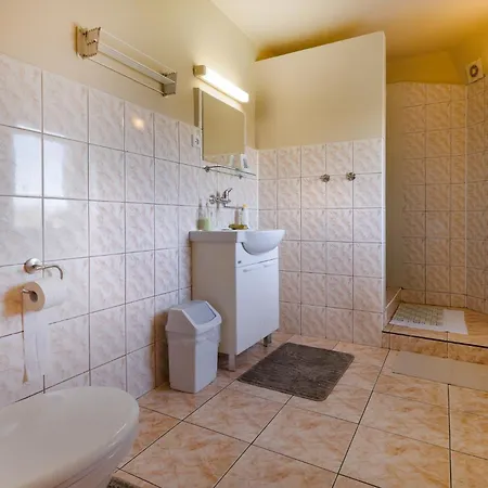 Goscinne Monika 1000 Lecia Panstwa Polskiego 3 Accommodatie bij particulieren