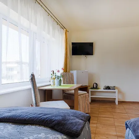 Goscinne Monika 1000 Lecia Panstwa Polskiego 3