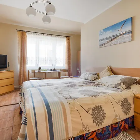 Goscinne Monika 1000 Lecia Panstwa Polskiego 3 Homestay szállás