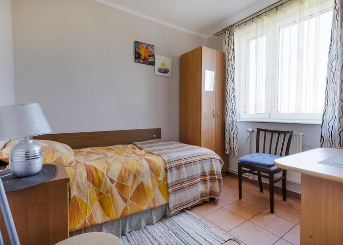 Goscinne Monika 1000 Lecia Panstwa Polskiego 3 Homestay szállás