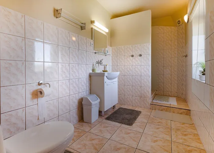 Goscinne Monika 1000 Lecia Panstwa Polskiego 3 Homestay szállás