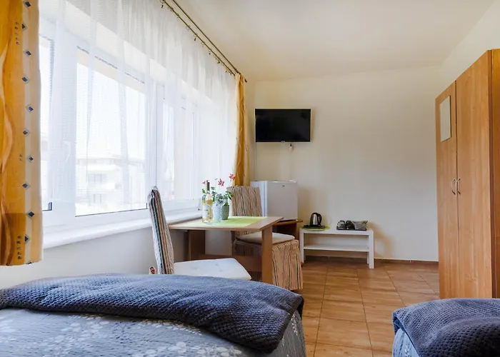 Goscinne Monika 1000 Lecia Panstwa Polskiego 3