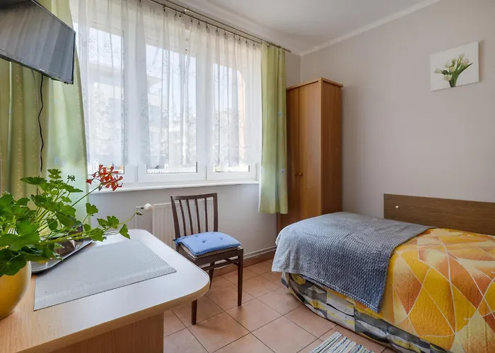 Goscinne Monika 1000 Lecia Panstwa Polskiego 3 *